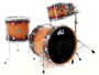 Dw (drum Workshop) Collector's Exotic - Natural To Deep Rich Red Burst Over Super Curly